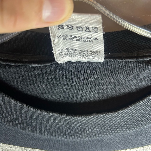 Vintage 90's Tuxedo print longsleeve single-stitch shirt - Picture 3 of 7